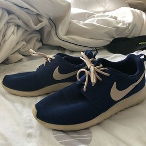 Nike Roshes